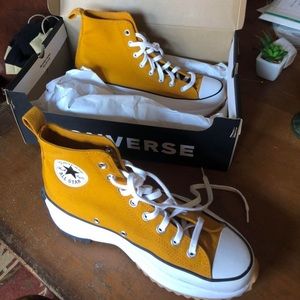 Yellow Converse Run Star Hikes NIB